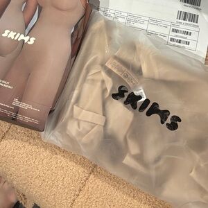 SKIMS Strapless BodySuit